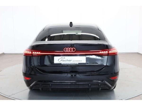 Audi A6 e-tron Sportback quattro S line UPE: 103.185,00 €
