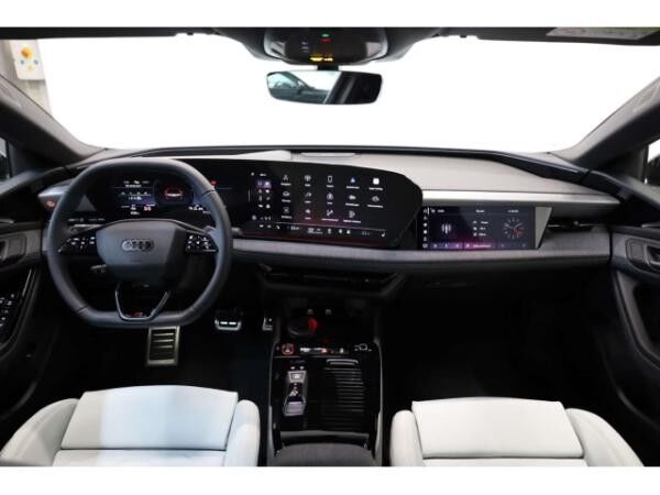 Audi A6 e-tron Sportback quattro S line UPE: 103.185,00 €