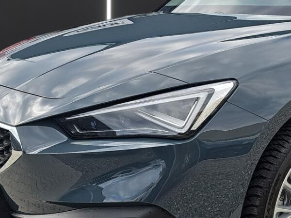 Seat Leon Sportstourer Road Edition 1.5 e-Hybrid DSG AHK MATRIX RÜCKFAHRKAMERA