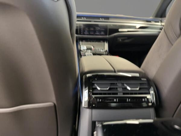Audi A8 60 TFSIe quattro HD Matrix Memory Luft Kamera