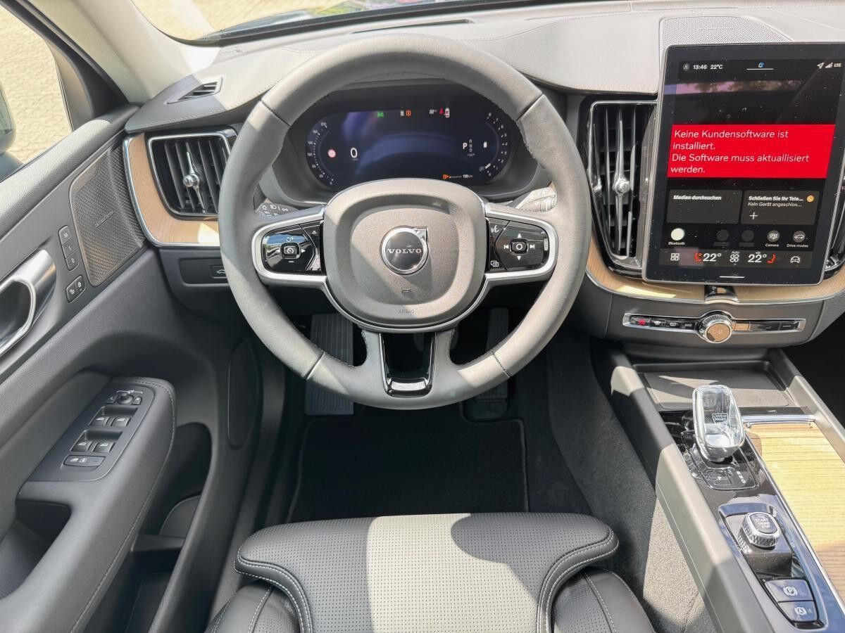 Volvo XC60 B5 B AWD ULTRA DARK - FACELIFT - Mj26 - Inkl. Anhängekupplung! Sofort lieferbar