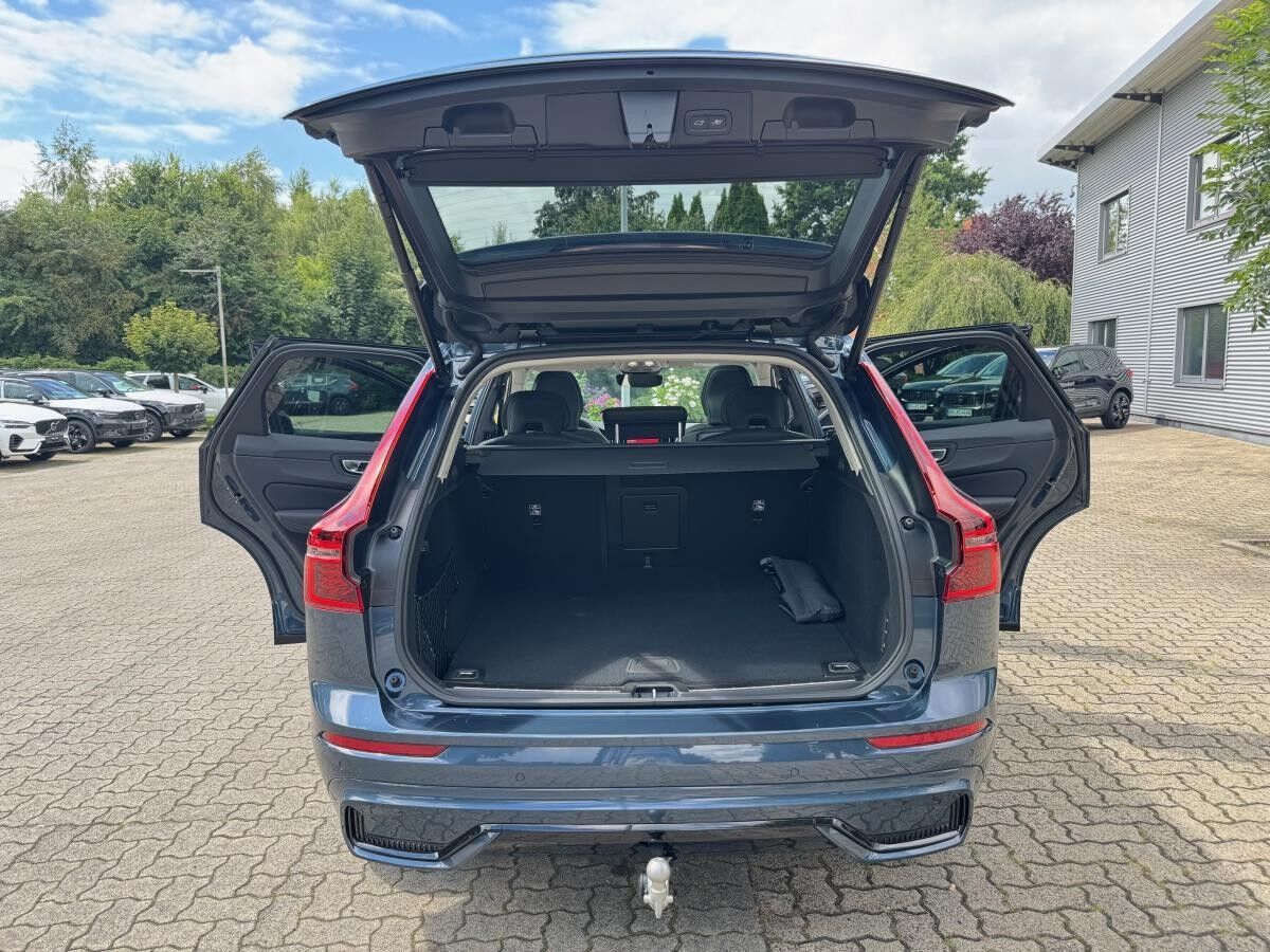 Volvo XC60 B5 B AWD ULTRA DARK - FACELIFT - Mj26 - Inkl. Anhängekupplung! Sofort lieferbar