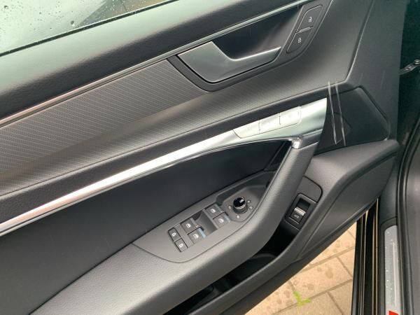 Audi A6 Avant S line 50 TDI quattro/Matrix LED Scheinwerfer/AH Vorrichtung/Sportsitze vorne
