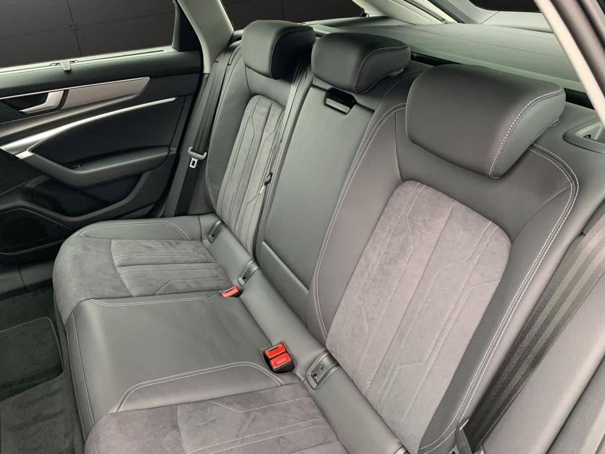 Audi A6 Avant S line 50 TDI quattro/Matrix LED Scheinwerfer/AH Vorrichtung/Sportsitze vorne