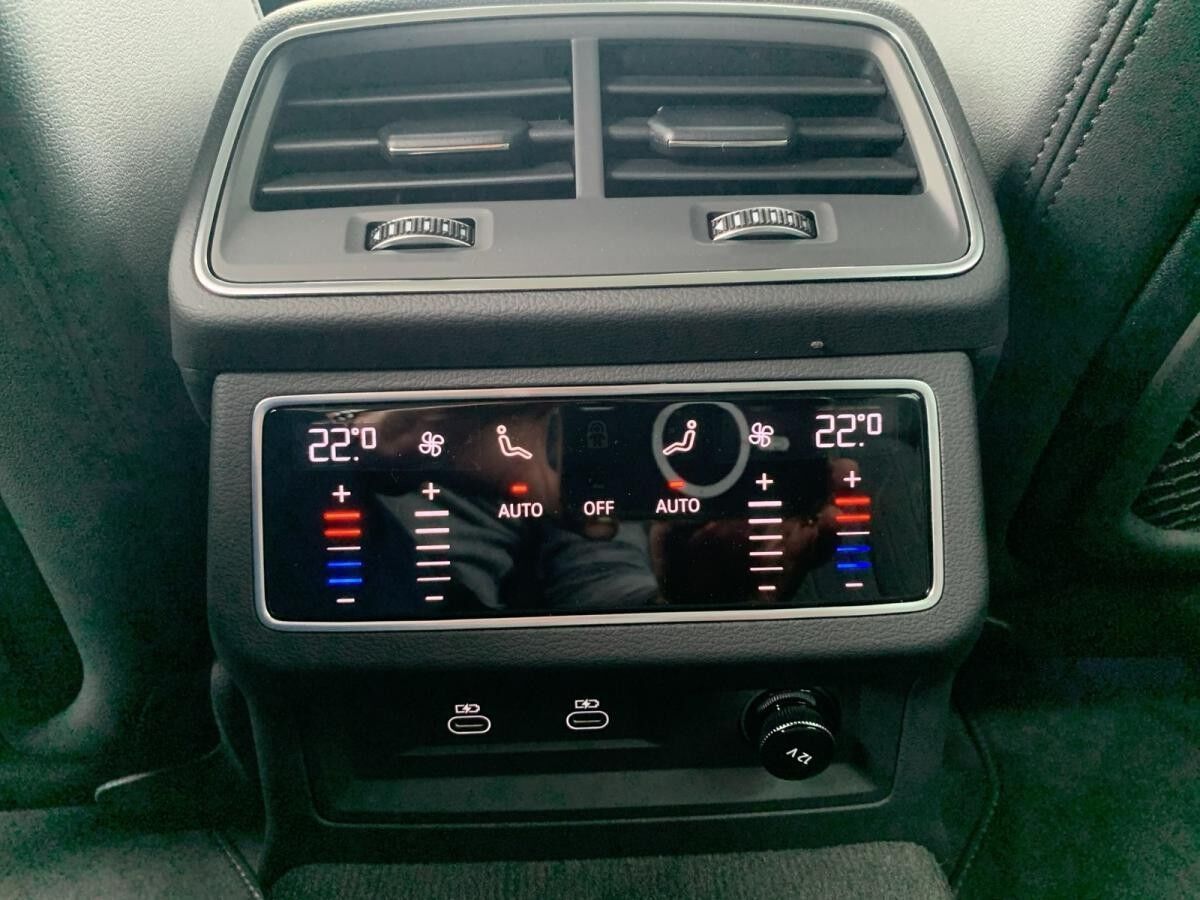 Audi A6 Avant S line 50 TDI quattro/Matrix LED Scheinwerfer/AH Vorrichtung/Sportsitze vorne