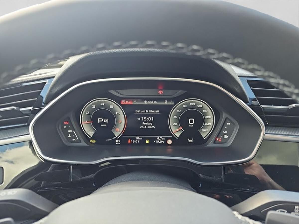 Audi Q3 Sportback 35 TFSI S line AHK Matrix-LED Pano Navi