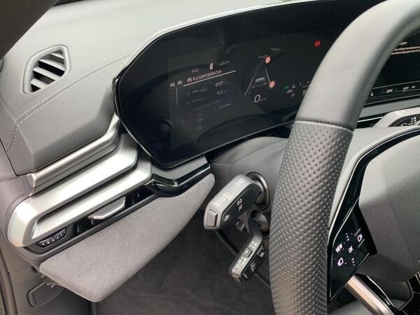 Audi A5 Avant 2.0TFSI S-tronic edition one Matrix AHK