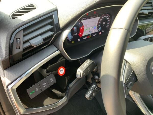 Audi Q3 35 TDI S-tronic advanced LED Navi AHK CAM GRA