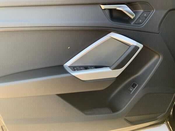 Audi Q3 35 TDI S-tronic advanced LED Navi AHK CAM GRA