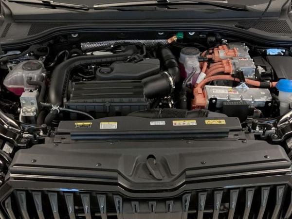 Skoda Superb Combi Sportline  1,5 TSI iV 6-Gang-DSG