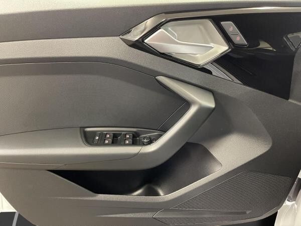 Audi A1 Sportback 25 TFSI advanced LM 17" PDC Tempomat