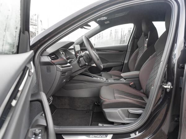 Skoda Octavia RS 2.0 TSI DSG 4xSHZ SpurH Navi