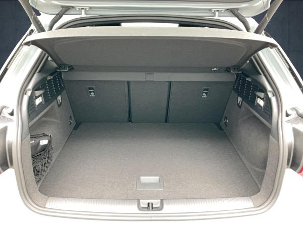 Audi Q2 S line 35 TFSI S tr. Matrix ACC 18Ž Navi+t Cam