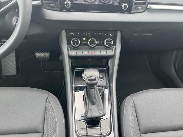 Skoda Karoq Selection 1.5 TSI ACT ACC el.Heck LM KAM