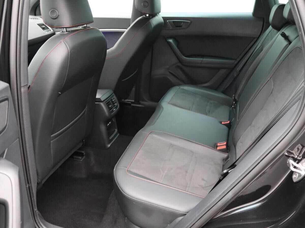 Seat Ateca FR 2.0 TDI DSG / Navi, FullLink, LED, AHK