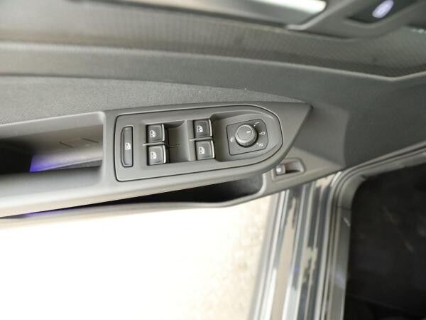 Volkswagen Golf VIII 1.4 GTE *HYBRID*ACC*LED*PDC*Navi*AppleCar*