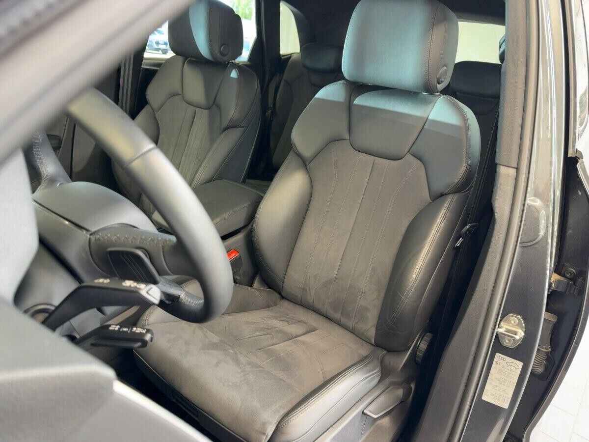 Audi Q5 55 TFSIe quattro S line Matrix Navi ACC virtual