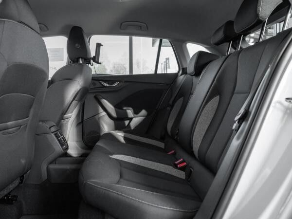 Skoda Scala Selection 1,0 TSI 85kW - SHZ R-KAM NAVI #INKL. WARTUNG