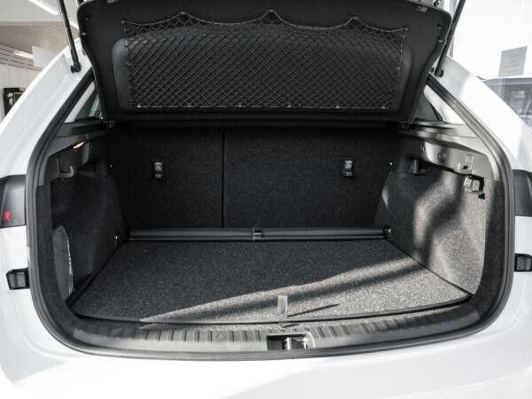 Skoda Scala Selection 1,0 TSI 85kW - SHZ R-KAM NAVI #INKL. WARTUNG