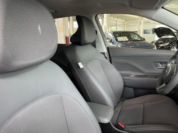 Hyundai Kona Elektro Prime🚀| 65 kWh | Schiebedach | Rückfahrkamera | Navi | Klimaauto. | ISOFIX