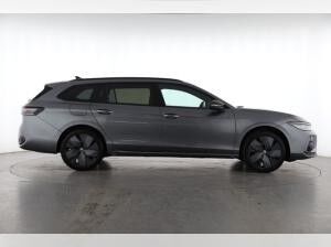 Volkswagen Passat 2.0 TDI DSG 4MOTION - R-Line BlackStyle-Pano-DiscoverPro-HarmanKardon-Standheizung