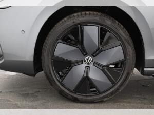 Volkswagen Passat 2.0 TDI DSG 4MOTION - R-Line BlackStyle-Pano-DiscoverPro-HarmanKardon-Standheizung