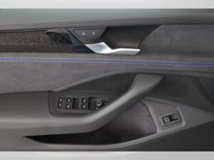 Volkswagen Passat 2.0 TDI DSG 4MOTION - R-Line BlackStyle-Pano-DiscoverPro-HarmanKardon-Standheizung