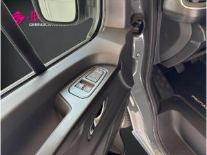 Nissan Primastar Kombi Tekna L1H1 Design Allwetterreifen