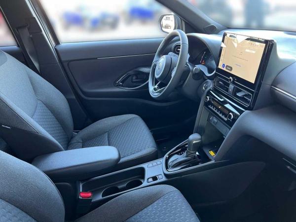 Toyota Yaris Cross 1,5-l-VVT-iE Teamplayer LED KAMERA ADAP. TEMPO  *sofort Verfügbar*