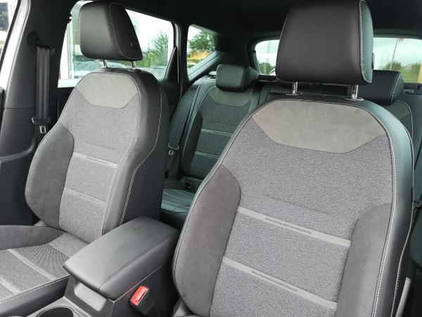 Seat Ateca Xperience Virtual Cockpit PDC KAMERA AAC ACC