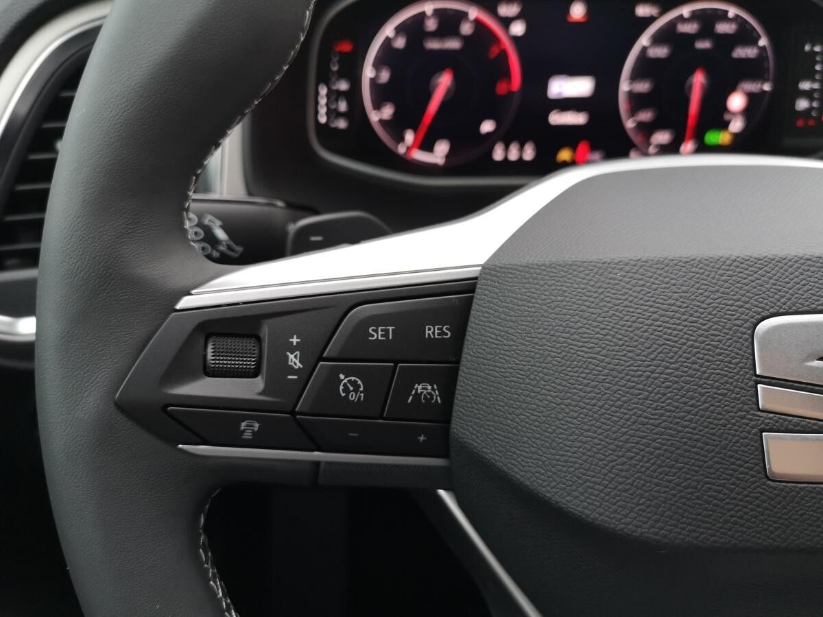 Seat Ateca Xperience Virtual Cockpit PDC KAMERA AAC ACC