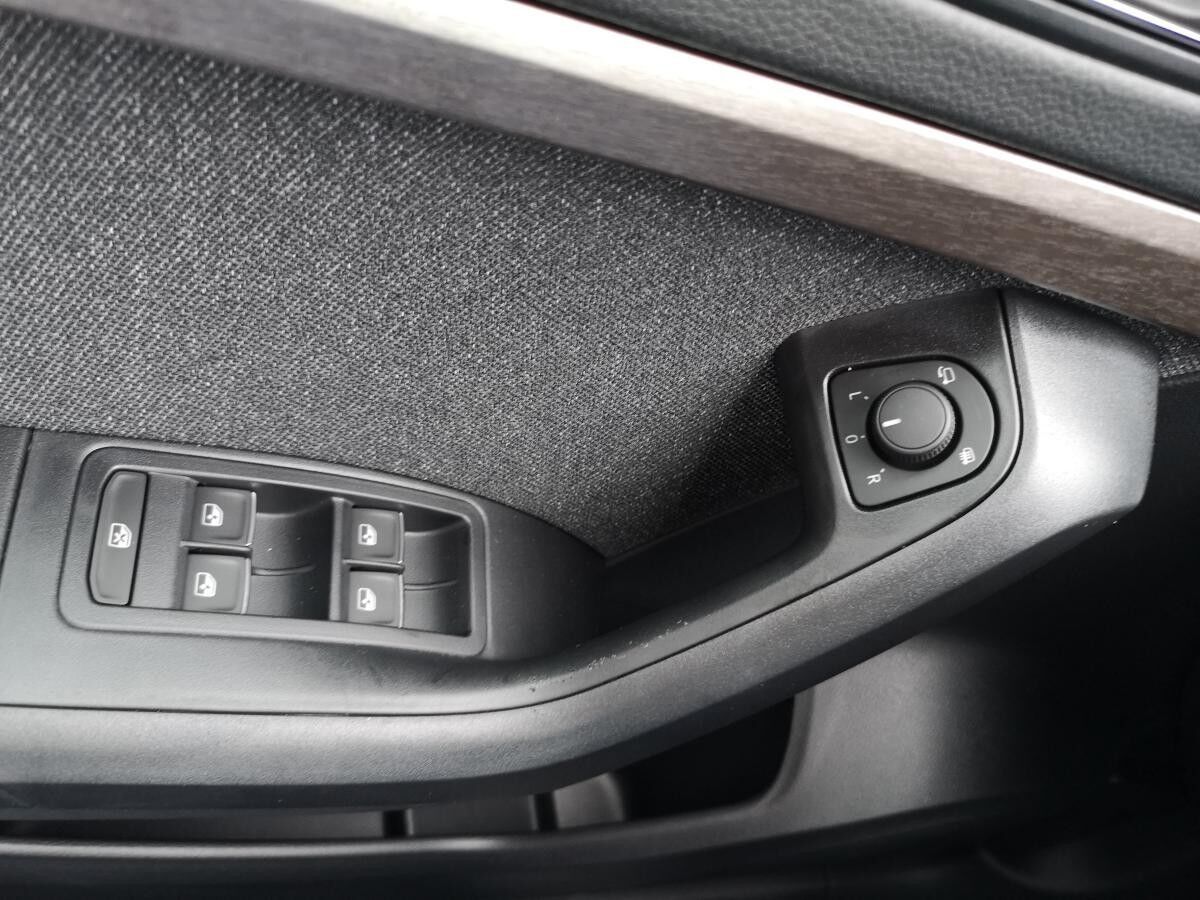 Seat Ateca Xperience Virtual Cockpit PDC KAMERA AAC ACC