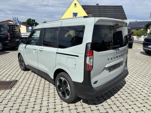 Ford Tourneo Courier BEV Titanium KAMERA PDC SITZHEIZ.