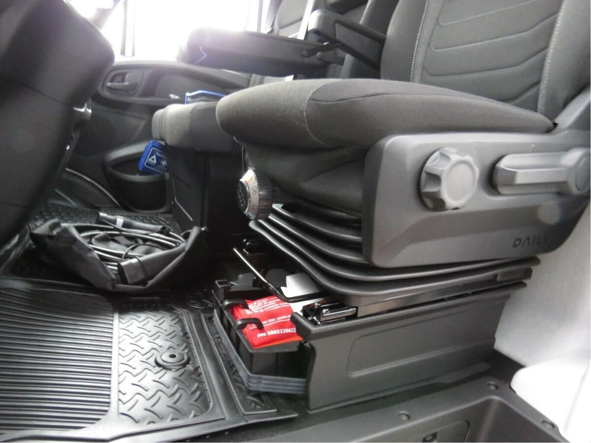 Iveco Daily 35S14EV / 3 5 t Anhängelast