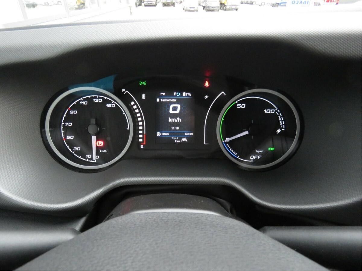 Iveco Daily 35S14EV / 3 5 t Anhängelast