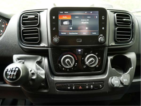 Fiat Ducato 35 140 / Humbaur-Koffer mit Ladebordwand