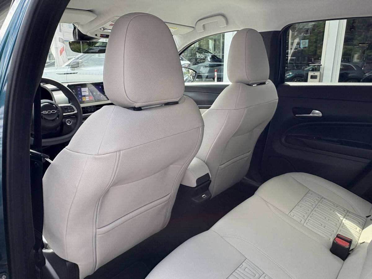 Fiat 600e 600 e (365)