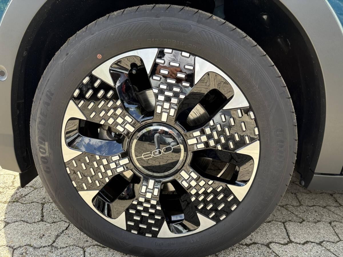 Fiat 600e 600 e (365)