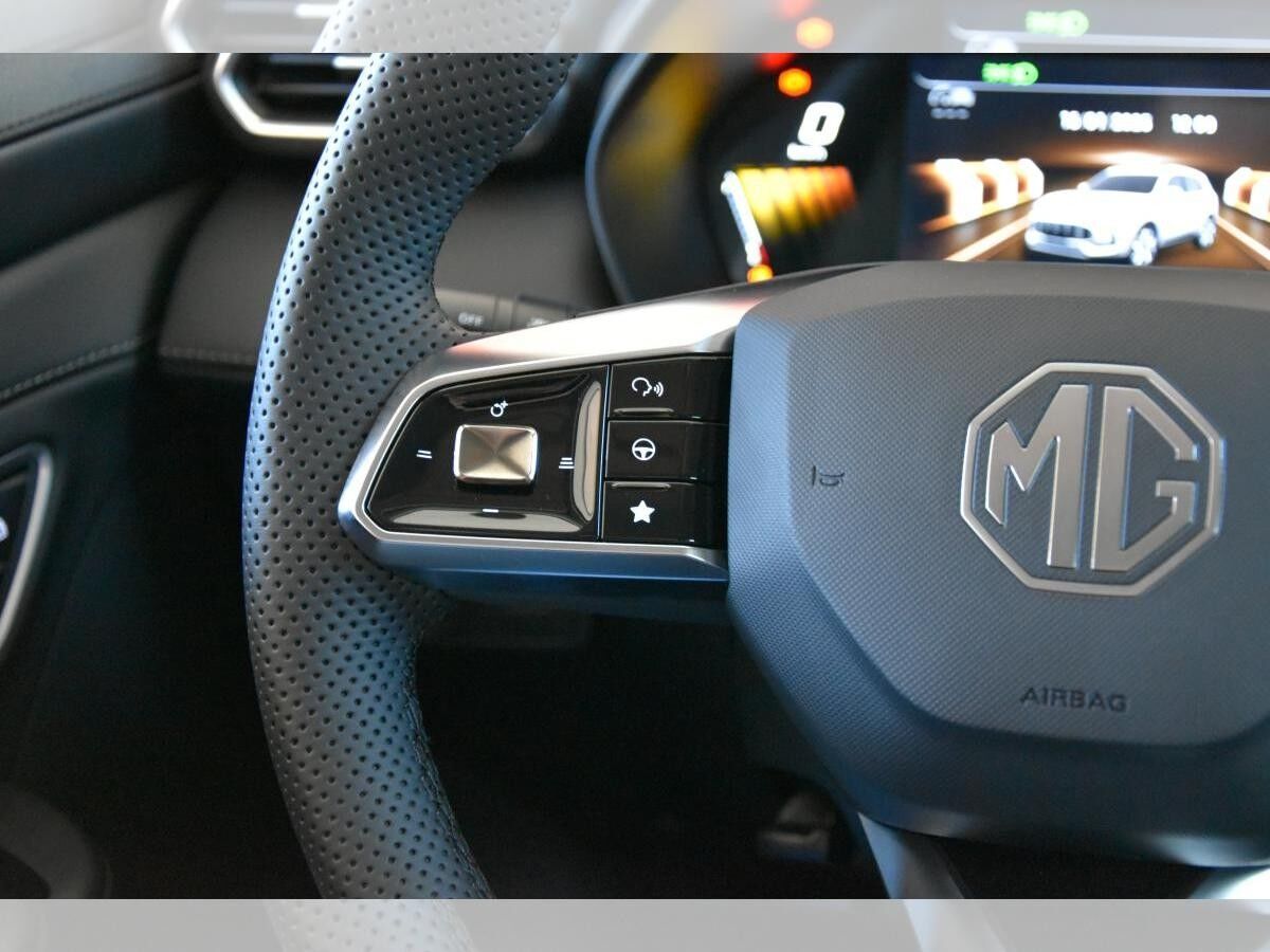 MG ZS Luxury🥰SOFORT verfügbar🥰360 Kamera*LED*