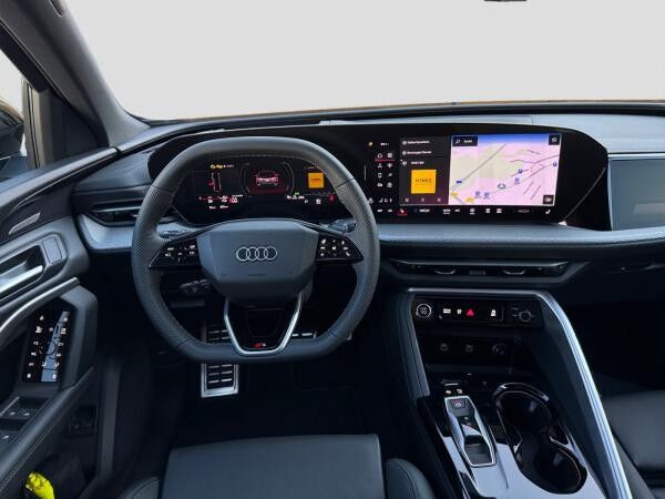 Audi Q5 SUV e-hybrid quattro