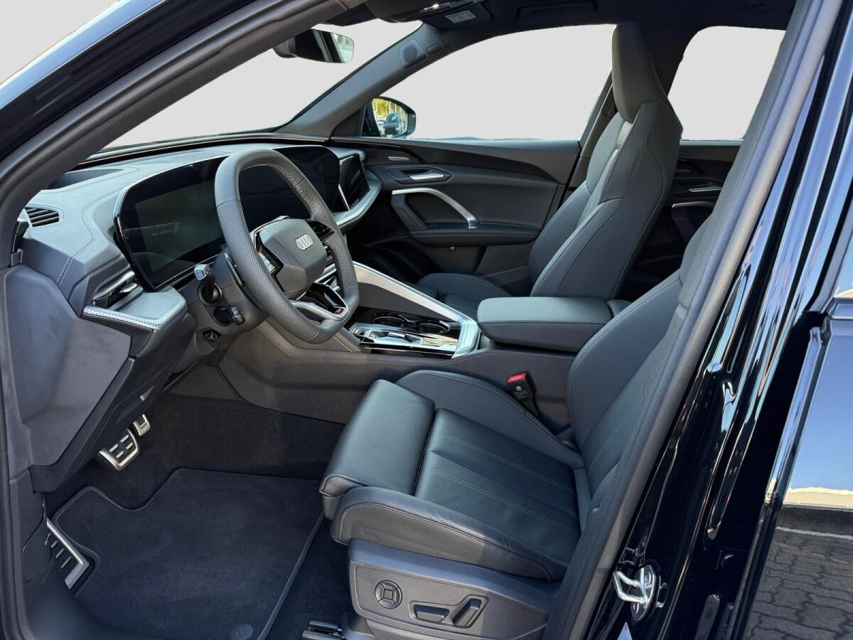 Audi Q5 SUV e-hybrid quattro Audi Q5 SUV e-hybrid quattro