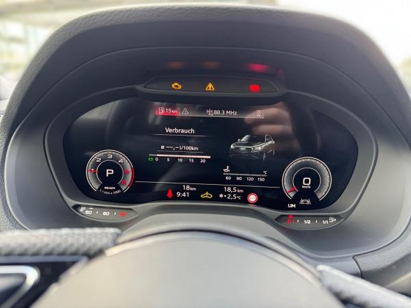 Audi Q2 S line 35TDI LED STDHZ KAM SHZ PDC