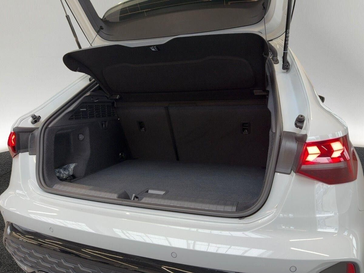Audi A3 Sportback 35 TFSI S line AHK SONOS Kamera Navi LED