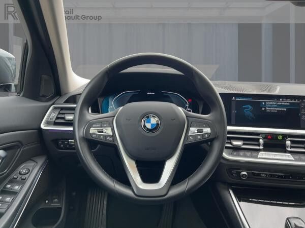 BMW 330 Sport Line