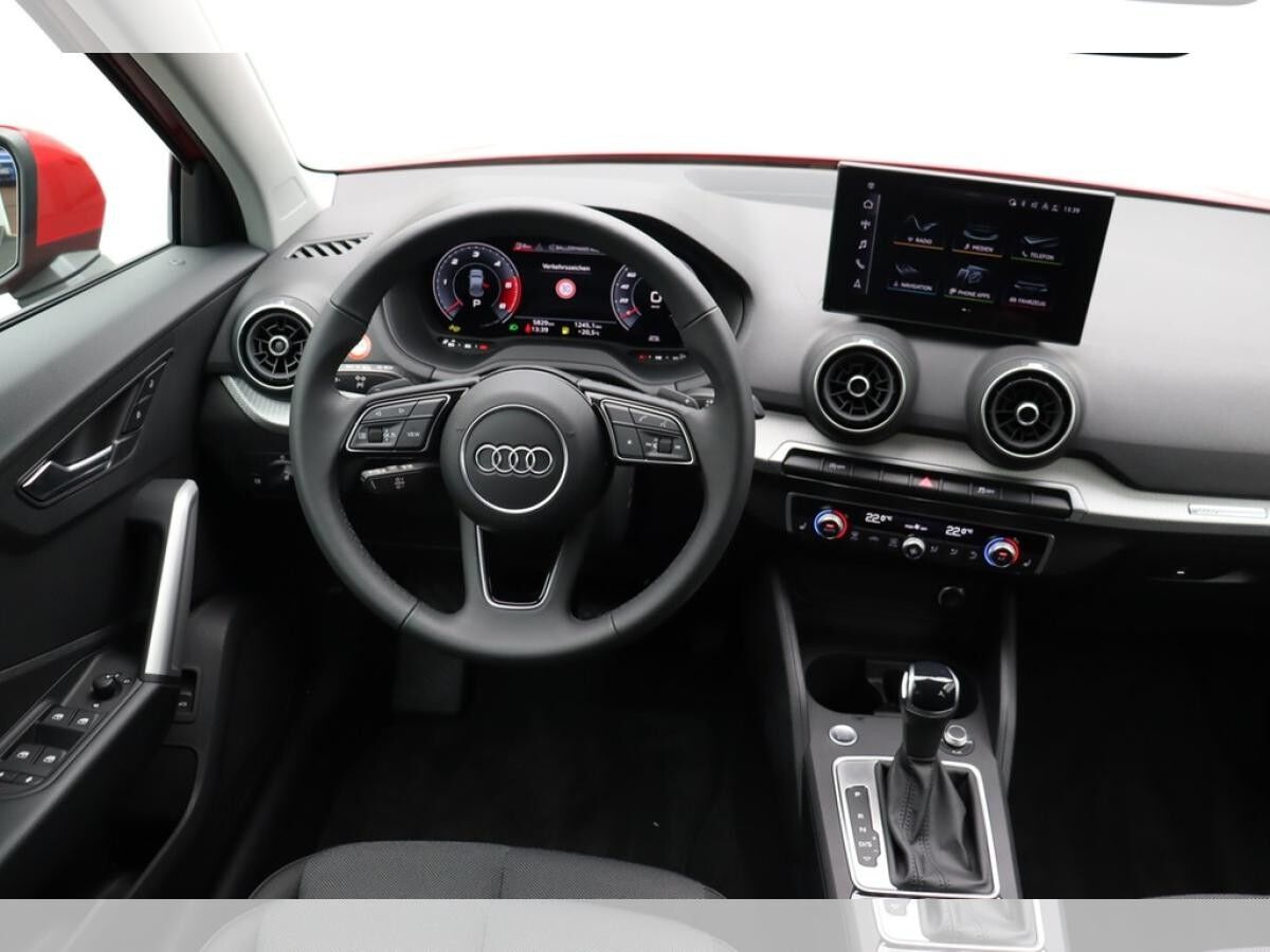 Audi Q2 35 TDI . Virt.Cockpit LED AHK