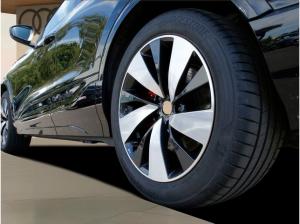 Audi Q6 e-tron quattro 20"Pano AHK Navi+VC ACC Matrix-LED 360°Kam+RFK+PDC SHZ Audi Q6 e-tron quattro 20"Pano AHK Navi+VC ACC Matrix-LED 360°Kam+RFK+PDC SHZ