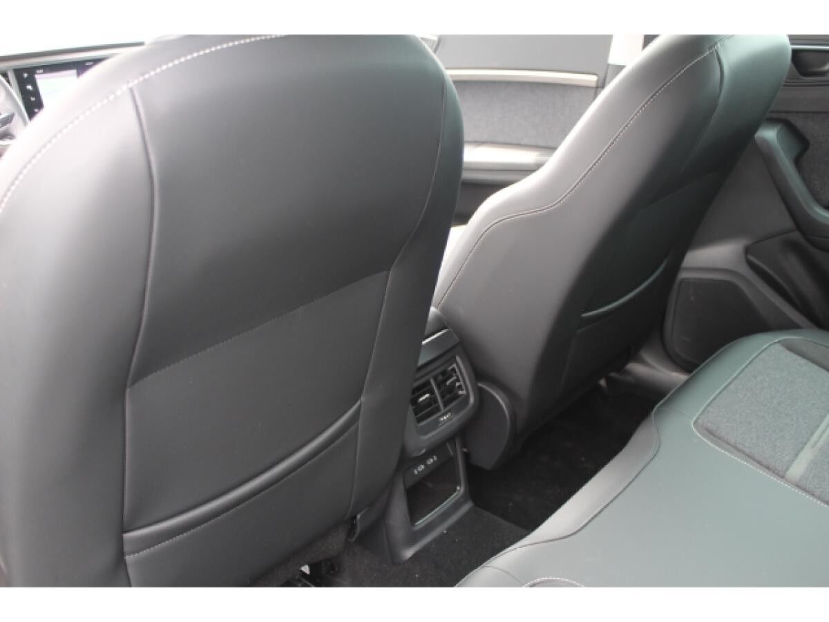 Seat Ateca 1.5 TSI DSG Xperience NAVI AHK LED KAMERA SHZ GRA_17