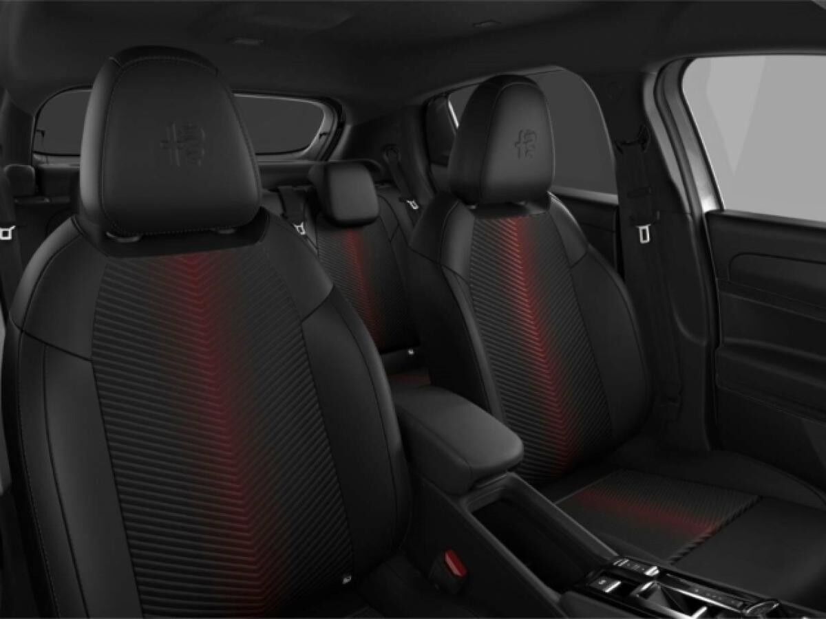 Alfa Romeo Junior Ibrida Speciale 1.2 VGT 48V-Hybrid Keyless Navi **NUR FÜR GEWERBE**