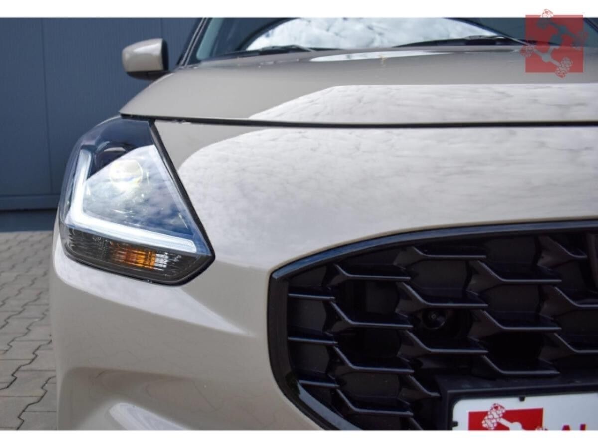 Suzuki Swift Club 1.2l Hybrid Navi LED ACC Apple DAB