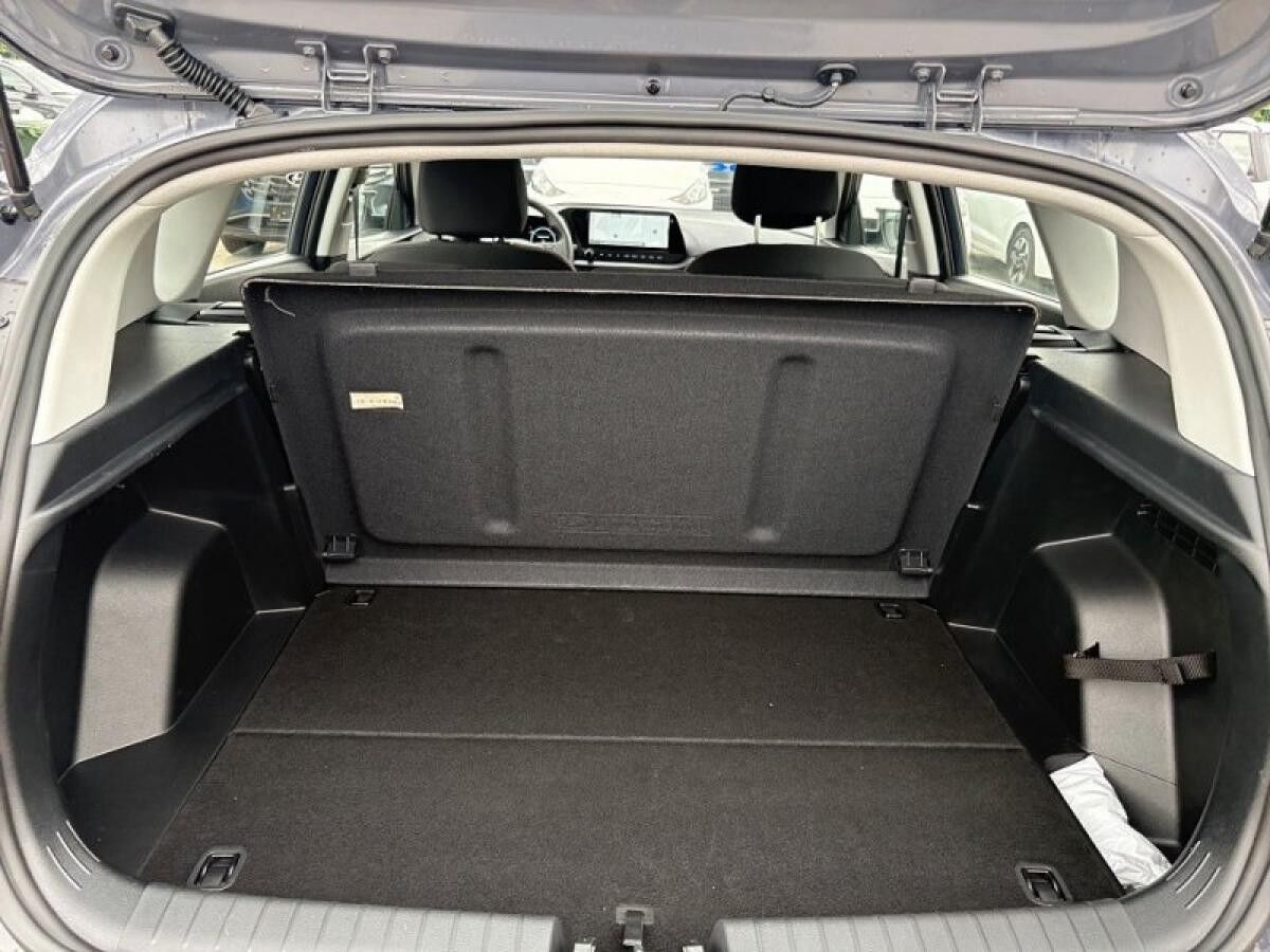 Hyundai BAYON (MY25) 1.0 T-GDI (100 PS) 6-MT 2WD Trend